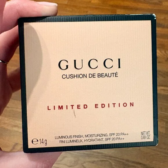 NIB Gucci Cushion de Beauté Limited Edition SPF Foundation (color #02.5) - Picture 3 of 4